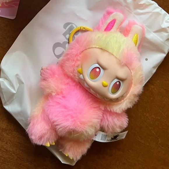Labubu Loyalty Pop Mart Monster - Picture 1 of 5